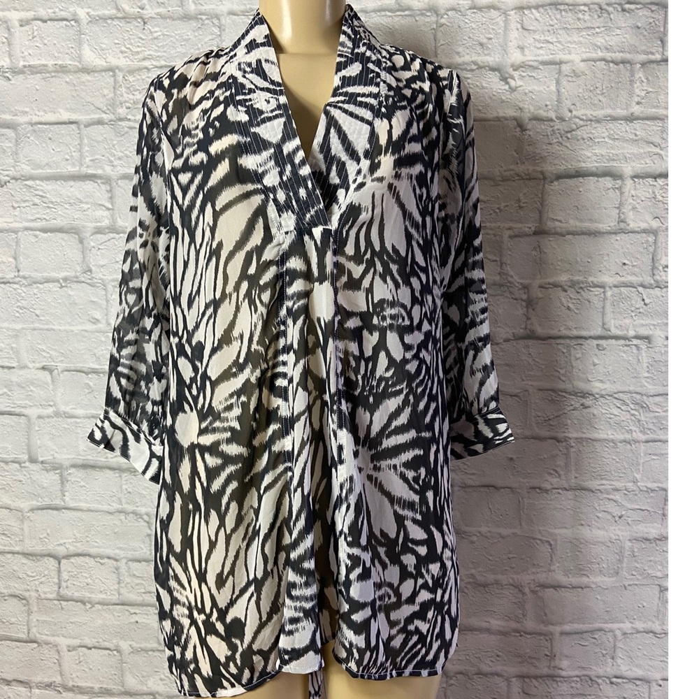 Soft surroundings 3 q sleeve shirt size: Small